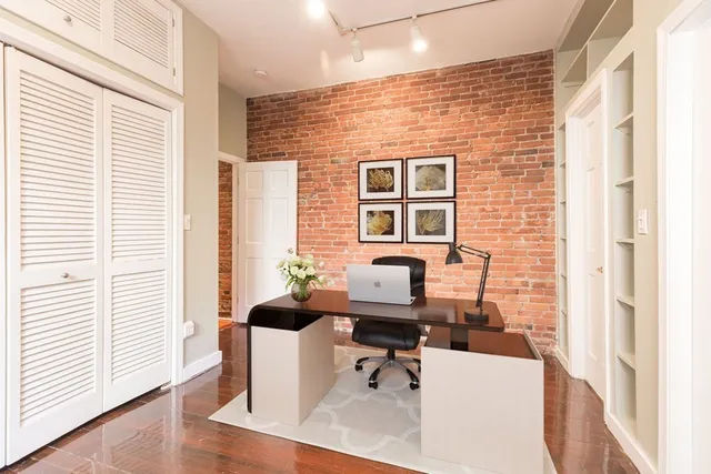 $1,040,000 | 15 Blackwood Street, Unit 2, Boston, MA 02115