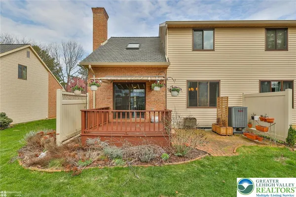 $300,000 | 1201 Butztown Road, Unit 4, Bethlehem, PA 18017