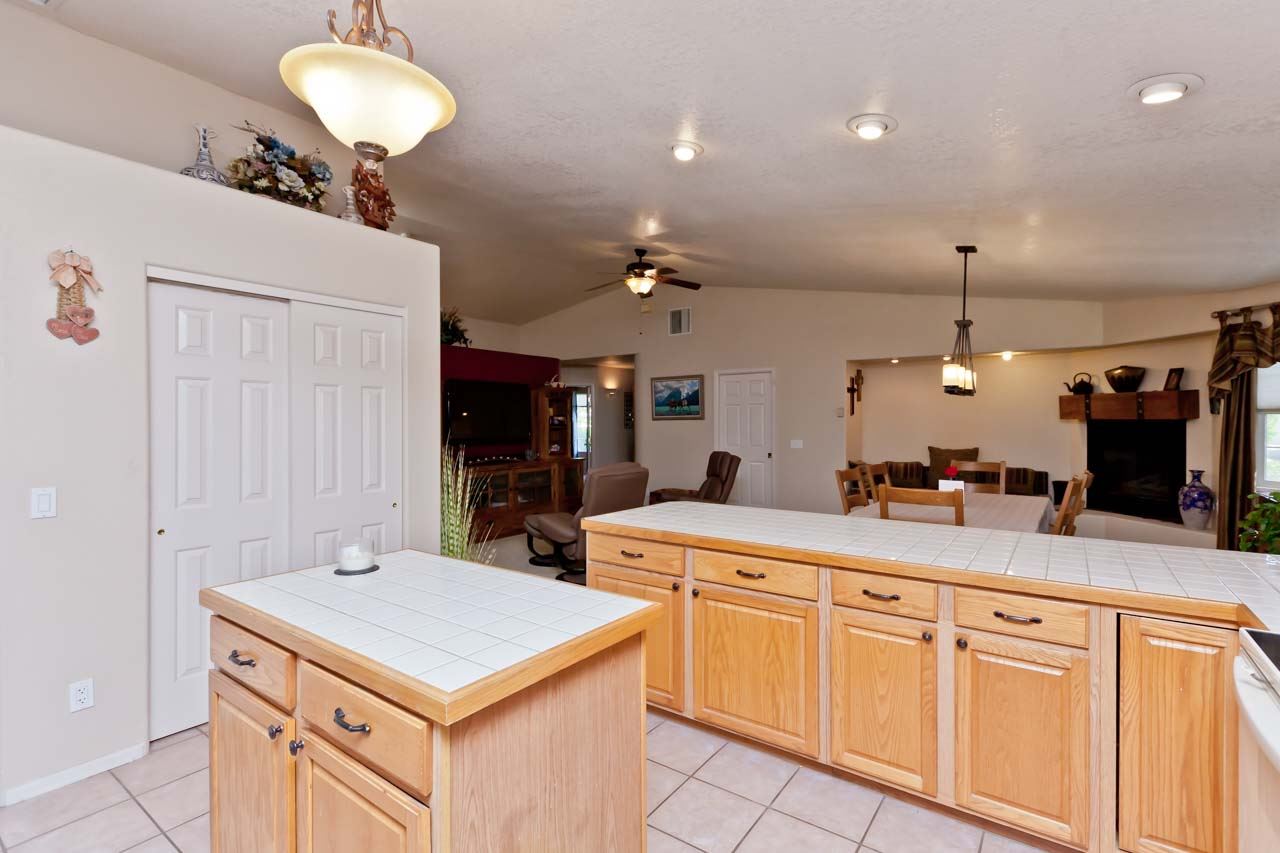 1429 Racquet Way Grand Junction, CO 81506 - Photo 6 of 31 Gallery Image 6