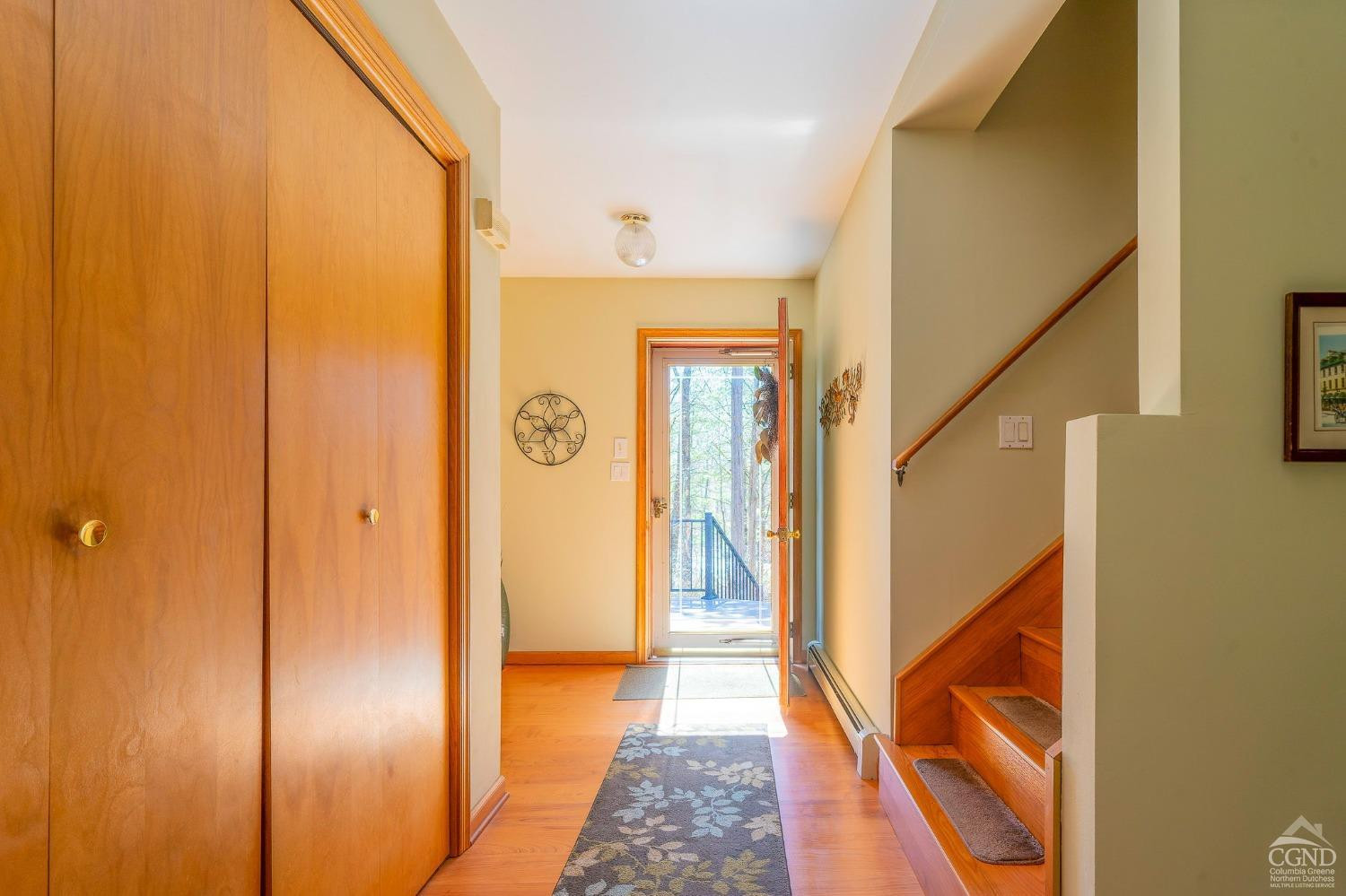 1831 Sleepy Hollow Road, Unit VV50 Athens, NY 12015 - Photo 21 of 42 a view of a hallway with wooden floor and entryway