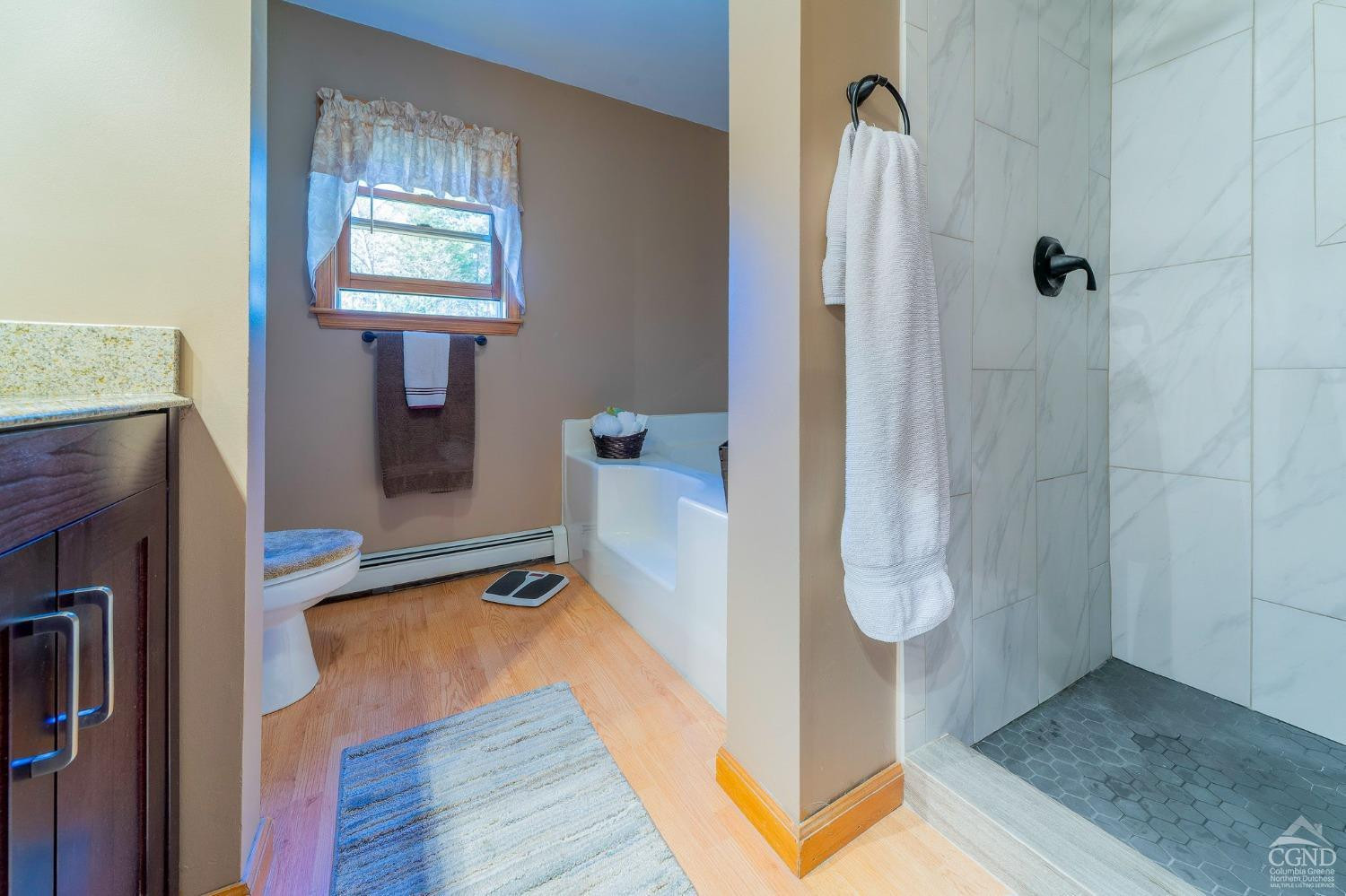 1831 Sleepy Hollow Road, Unit VV50 Athens, NY 12015 - Photo 24 of 42 a bathroom with a shower