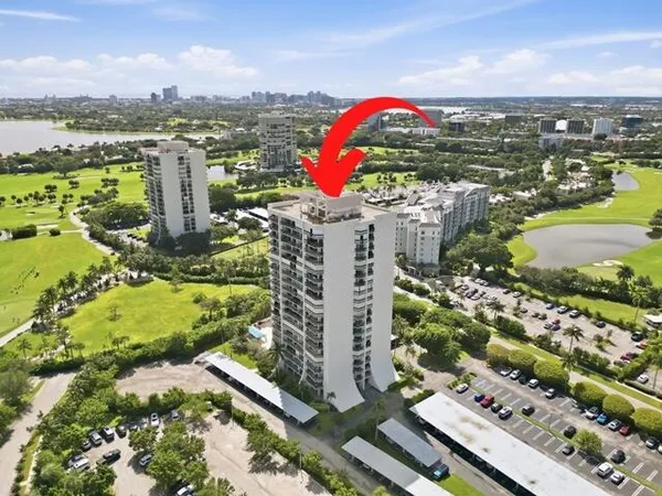 $3,500 | 2400 Presidential Way, West Palm Beach, FL 33401
