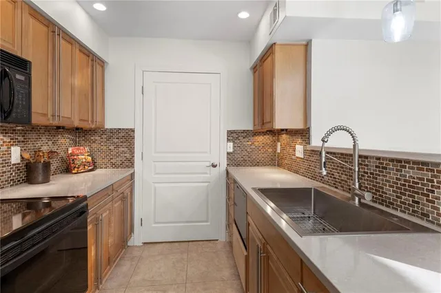 $269,500 | 5104 West 62nd Street, Mission, KS 66202