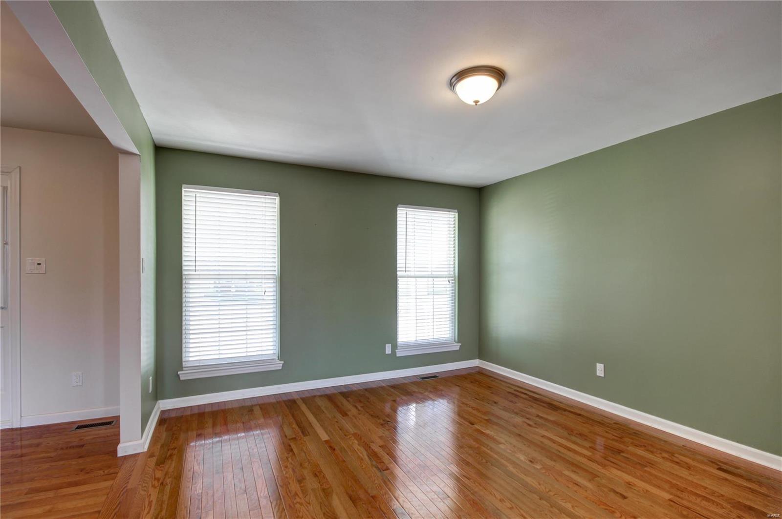 4722 Rutledge Way Drive St. Louis, MO 63129 - Photo 9 of 53 Gallery Image 9