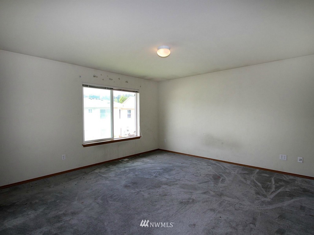 14528 Southeast 154th Street Renton, WA 98058 - Photo 12 of 15 Gallery Image 12