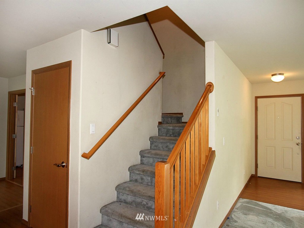14528 Southeast 154th Street Renton, WA 98058 - Photo 6 of 15 Gallery Image 6