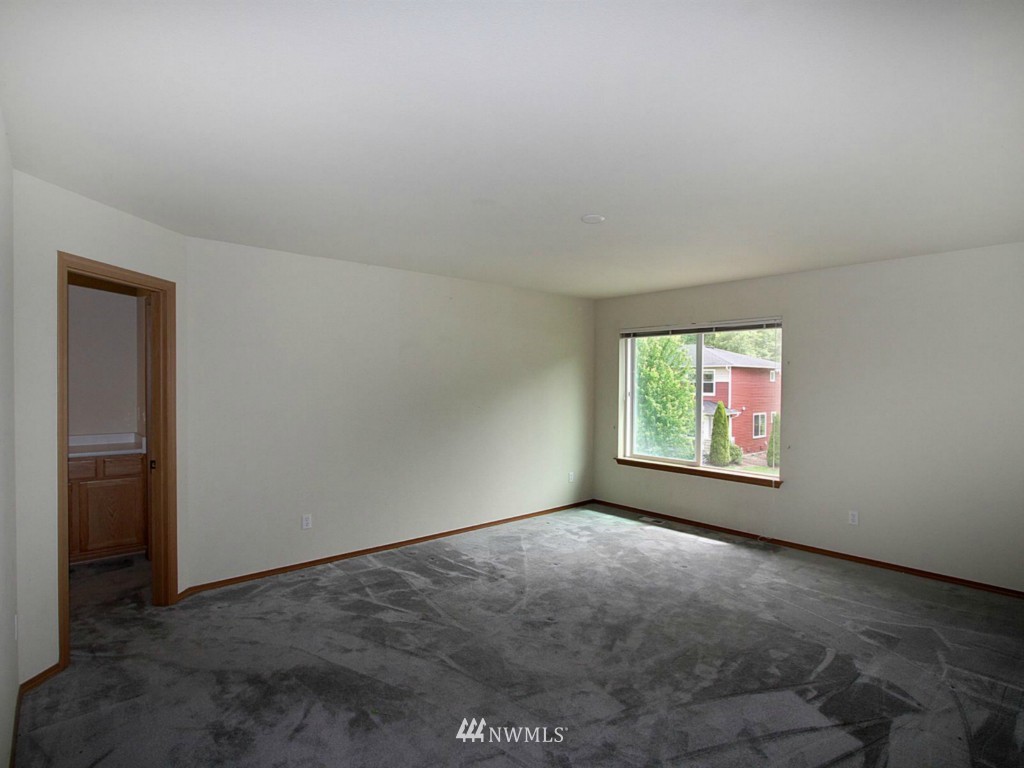 14528 Southeast 154th Street Renton, WA 98058 - Photo 7 of 15 Gallery Image 7