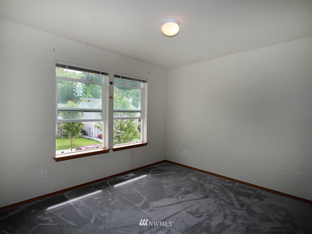 14528 Southeast 154th Street Renton, WA 98058 - Photo 10 of 15 Gallery Image 10