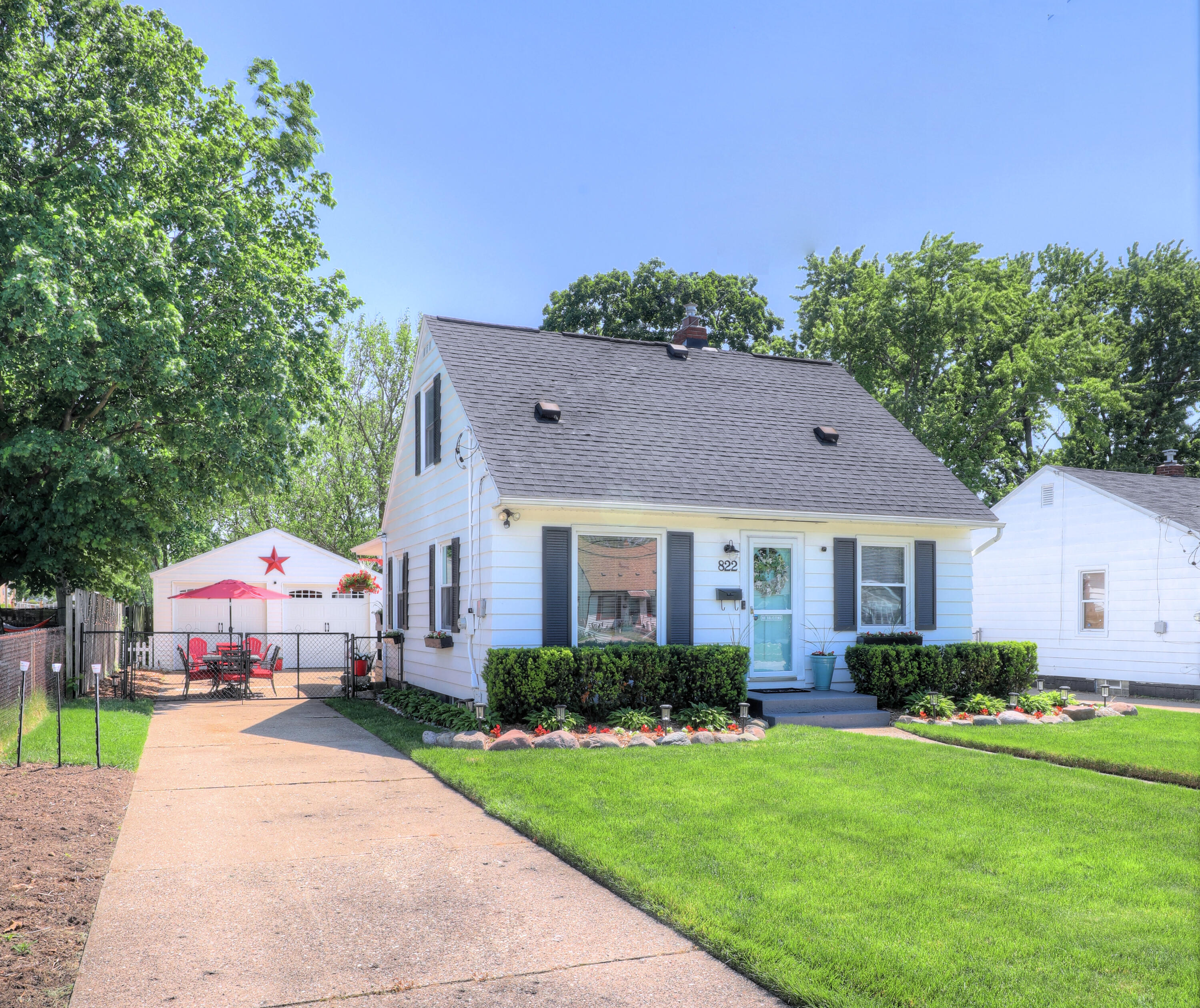 822 Aldon Street Southwest Wyoming, MI 49509 - Photo 2 of 62 3O1A6451_2_3_4_5_6_7