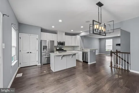 $385,000 | 58 Benford Lane, Edgewater Park, NJ 08010