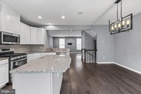 $385,000 | 58 Benford Lane, Edgewater Park, NJ 08010