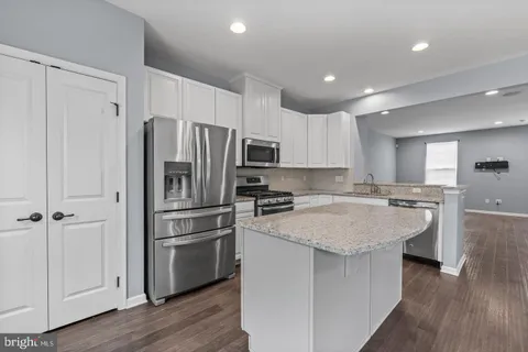 $385,000 | 58 Benford Lane, Edgewater Park, NJ 08010