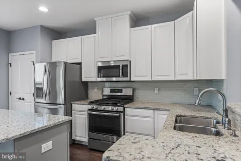 $385,000 | 58 Benford Lane, Edgewater Park, NJ 08010