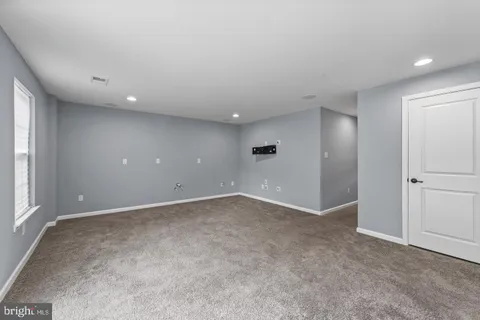 $385,000 | 58 Benford Lane, Edgewater Park, NJ 08010