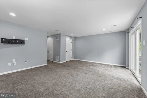 $385,000 | 58 Benford Lane, Edgewater Park, NJ 08010