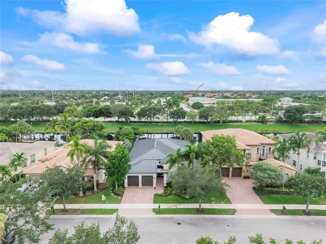 $6,700 | 10980 Northwest 78th Place, Parkland, FL 33076