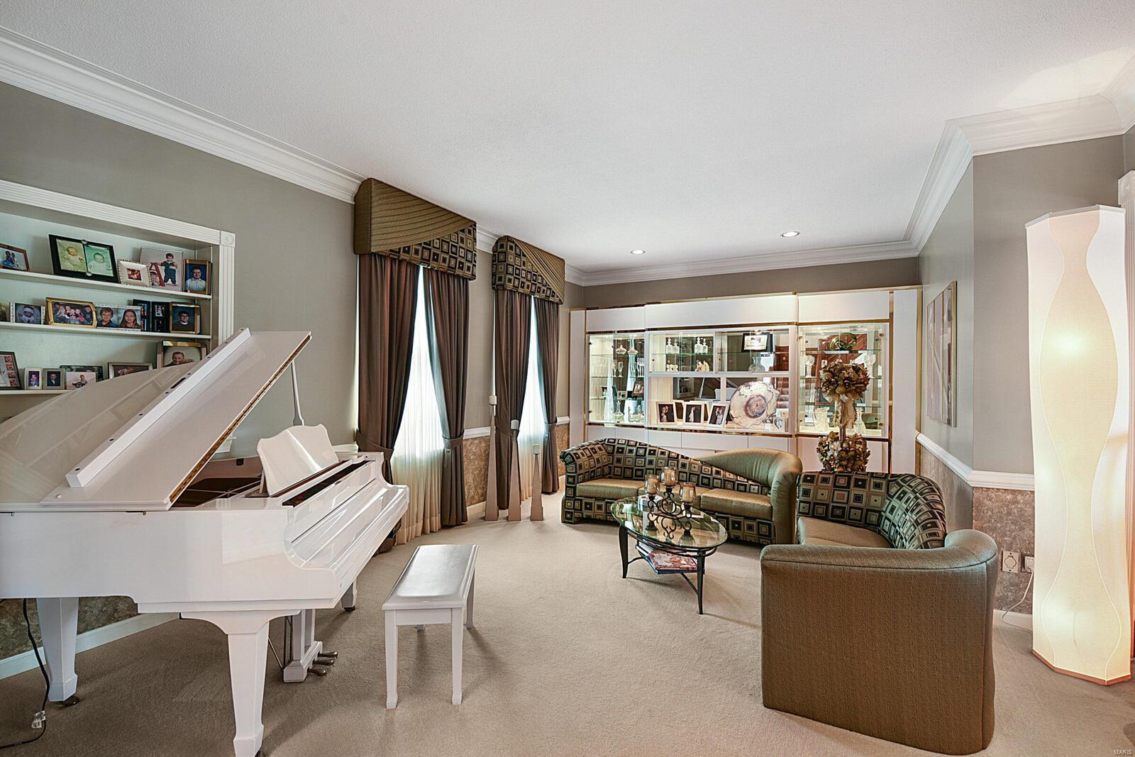 5425 Independence Road Weldon Spring, MO 63304 - Photo 10 of 51