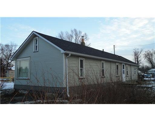 717 Vistula Road Osceola, IN 46561 - Photo 3 of 8 Gallery Image 3