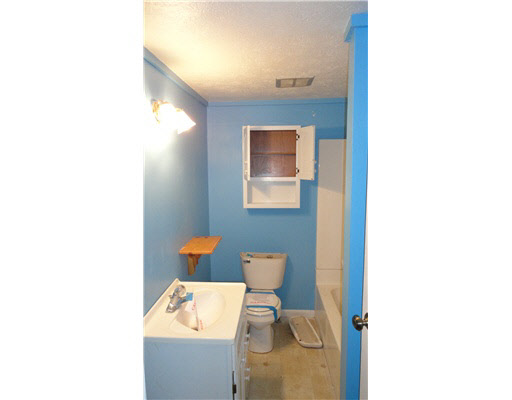 717 Vistula Road Osceola, IN 46561 - Photo 6 of 8 Gallery Image 6