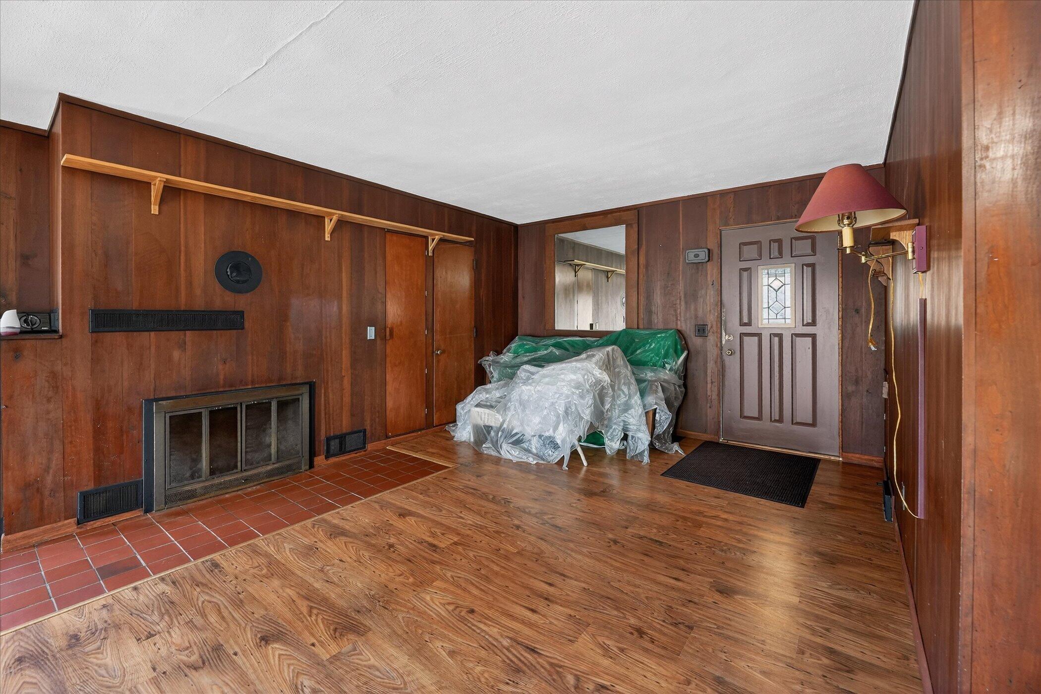 7091 Ann Arbor Road Jackson, MI 49201 - Photo 13 of 61 10-7091-Ann-Arbor-Rd-WindowStill - Copy