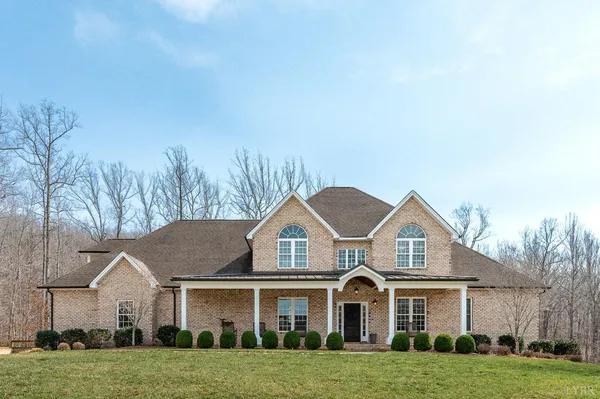 $1,200,000 | 1009 Val Terrace Court, Forest, VA 24551