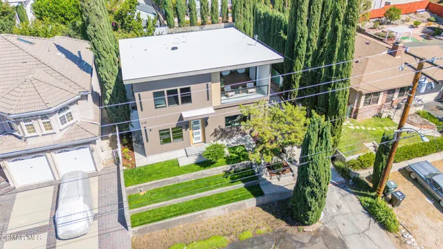 $2,350,000 | 3129 Orange Avenue, La Crescenta, CA 91214