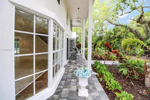 $14,000 | 6900 Southwest 104th Street, Pinecrest, FL 33156