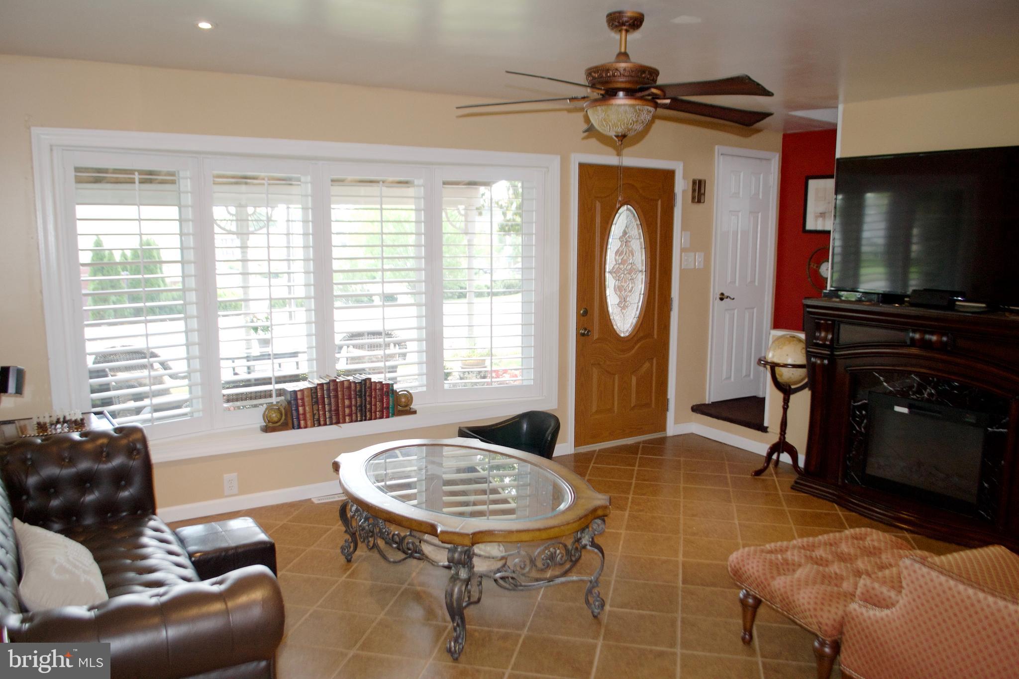 11000 Proctor Road Philadelphia, PA 19116 - Photo 4 of 27 Gallery Image 4