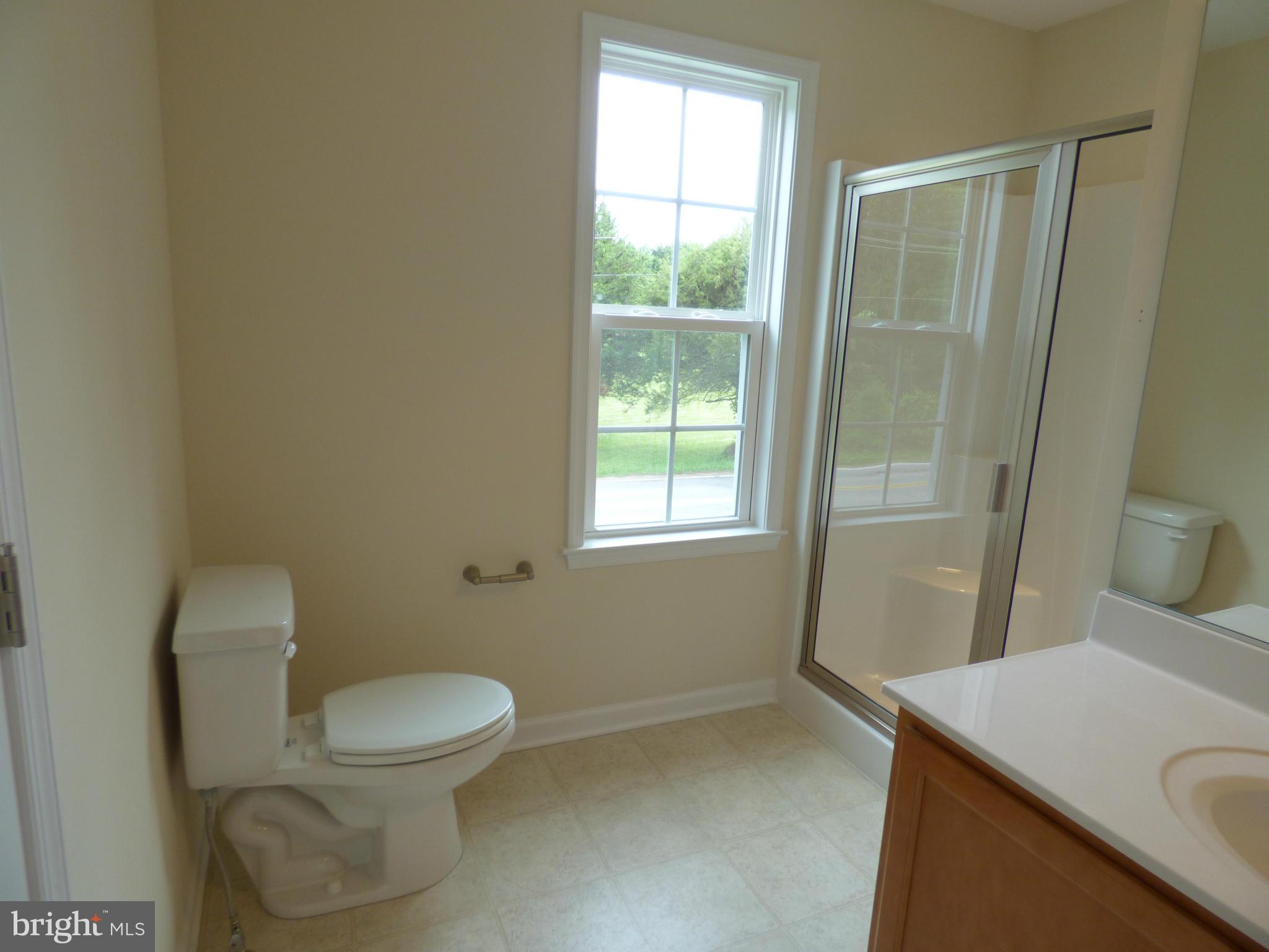 25 Harrell Road Fredericksburg, VA 22405 - Photo 17 of 29 Toilet/Shower