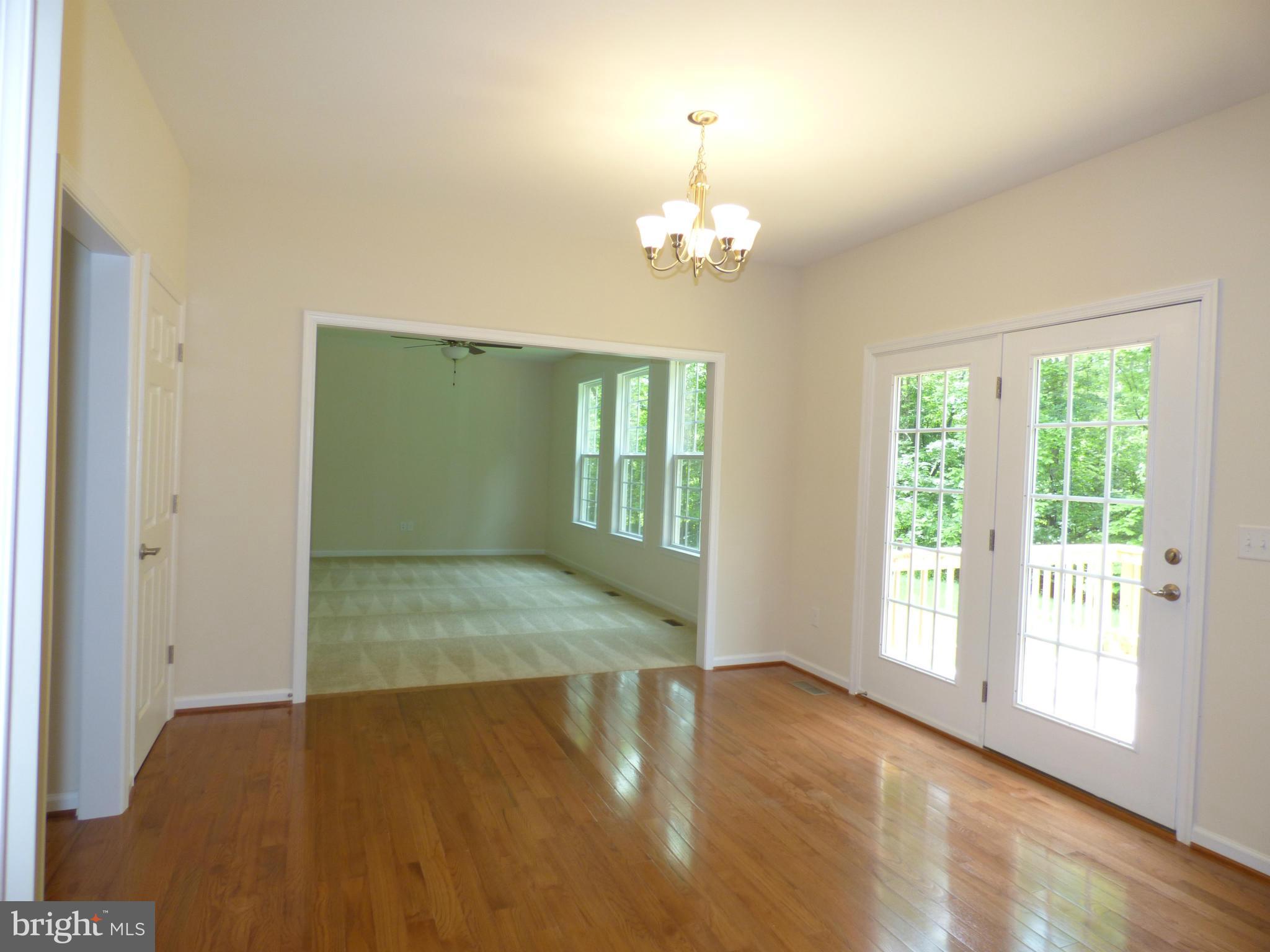 25 Harrell Road Fredericksburg, VA 22405 - Photo 7 of 29 Breakfast Area