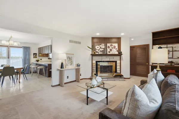 $234,500 | 1918 West Garfield Street, Davenport, IA 52804