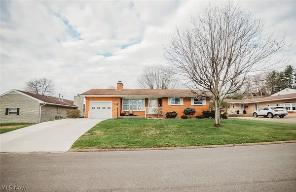 $295,000 | 107 Morningside Circle, Parkersburg, WV 26101