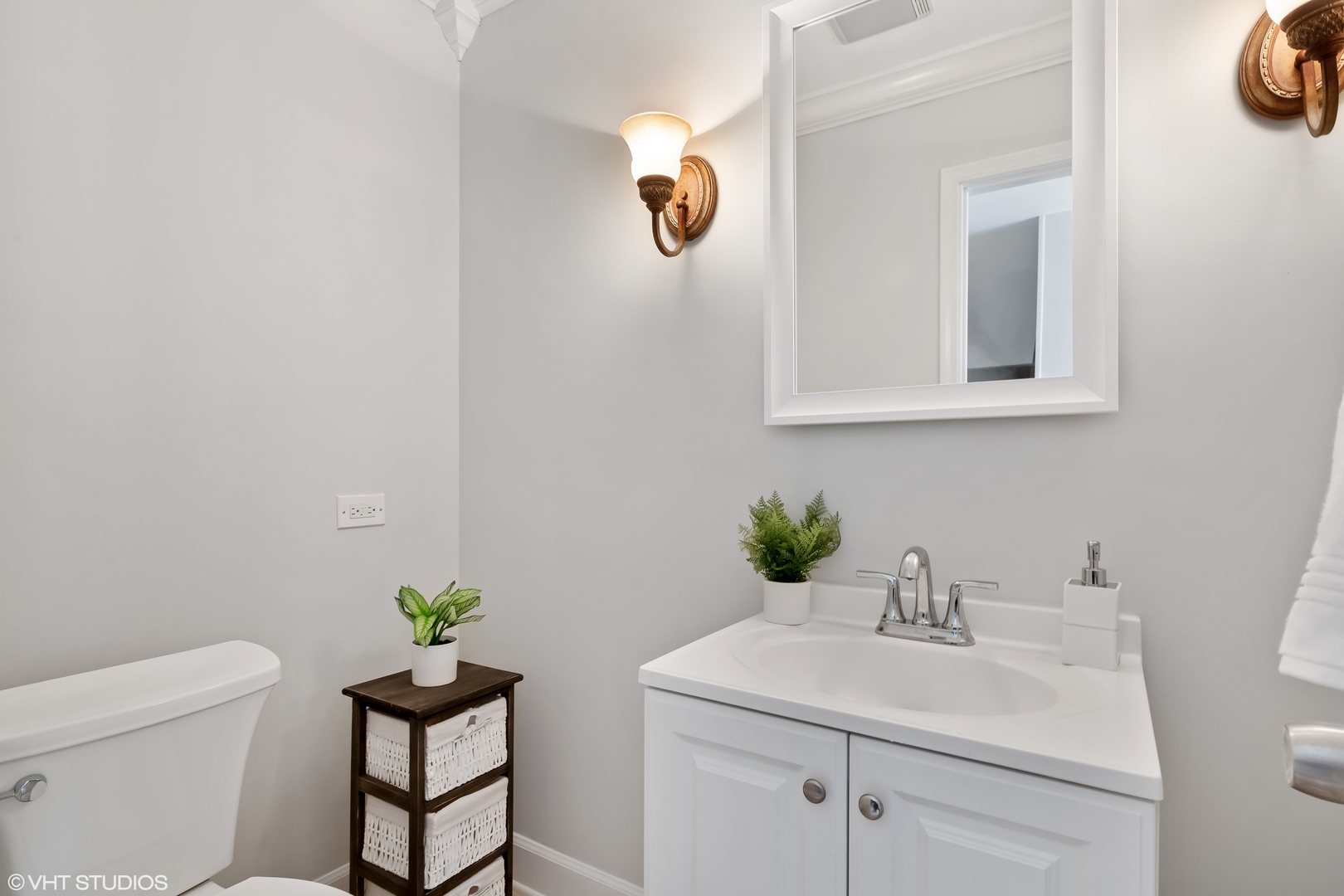 1400 Meyer Road Hoffman Estates, IL 60169 - Photo 6 of 22