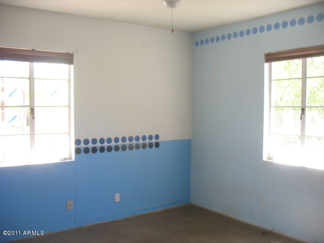 2121 West Osborn Road Phoenix, AZ 85015 - Photo 8 of 15 Bedroom