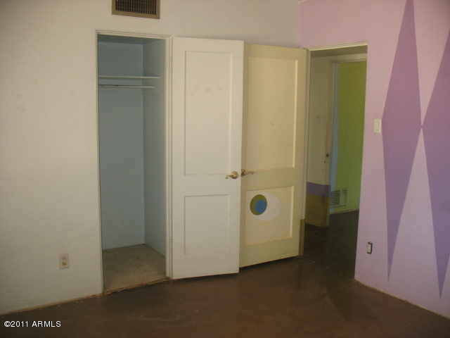 2121 West Osborn Road Phoenix, AZ 85015 - Photo 9 of 15 Bedroom 2