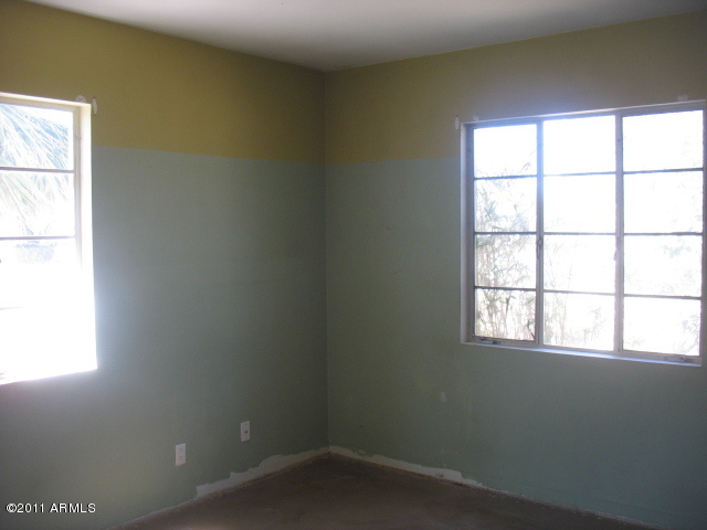 2121 West Osborn Road Phoenix, AZ 85015 - Photo 10 of 15 Bedroom 3