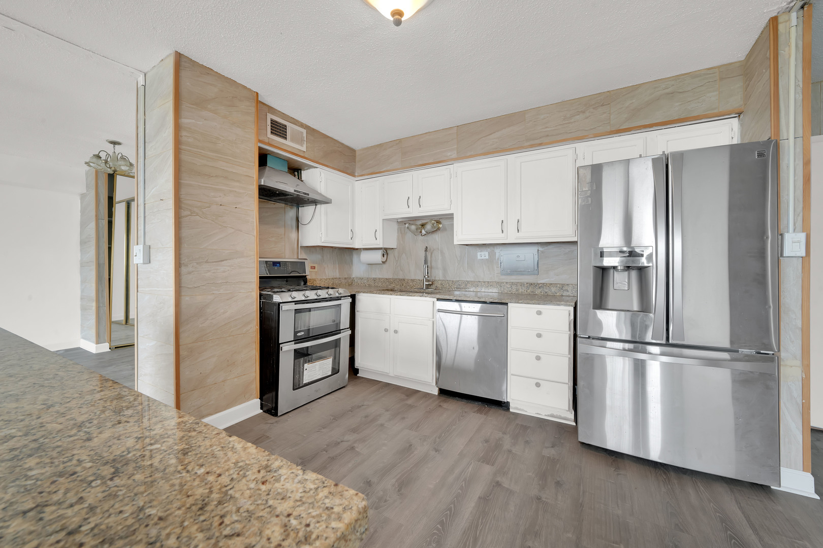 8801 West Golf Road, Unit 10C Niles, IL 60714 - Photo 8 of 13 Gallery Image 8