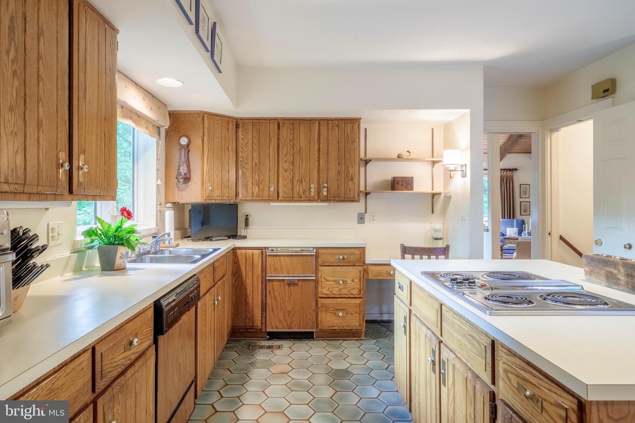2426 Still Forest Road Pikesville, MD 21208 - Photo 18 of 38 Gallery Image 18