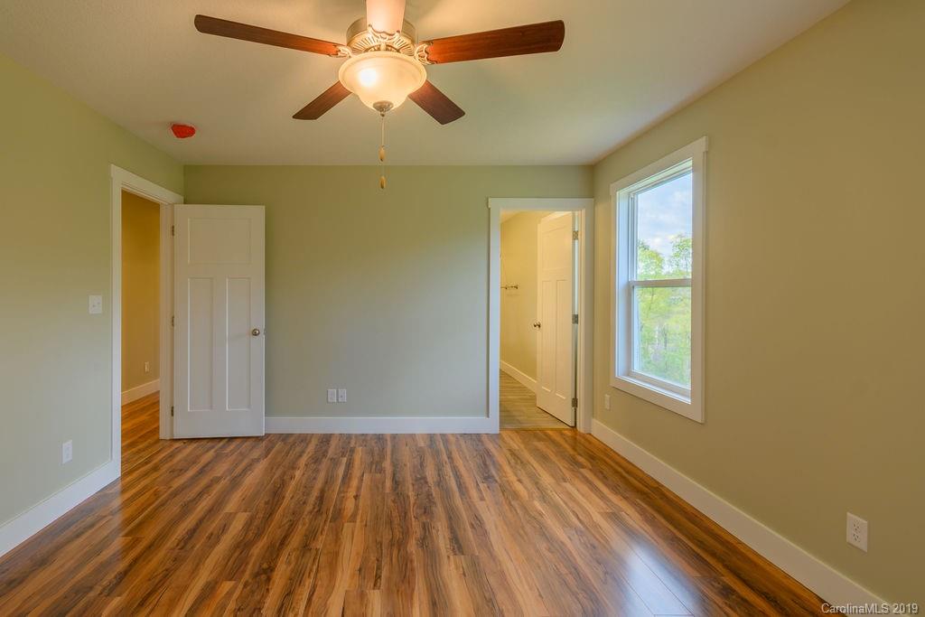 121 Craven Road Waynesville, NC 28786 - Photo 15 of 20 Gallery Image 15