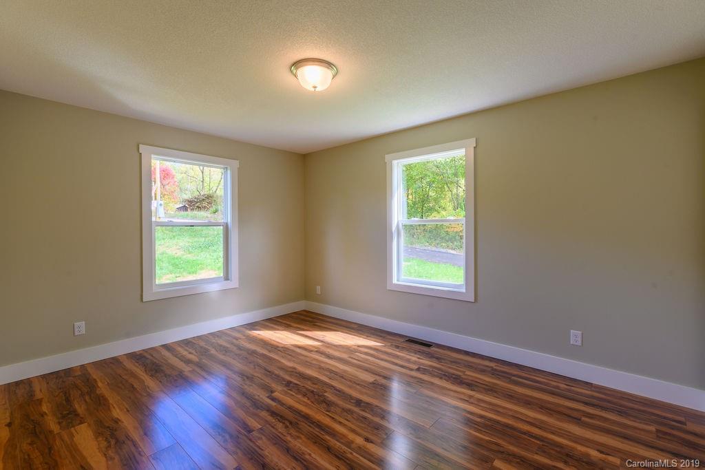 121 Craven Road Waynesville, NC 28786 - Photo 19 of 20 Gallery Image 19