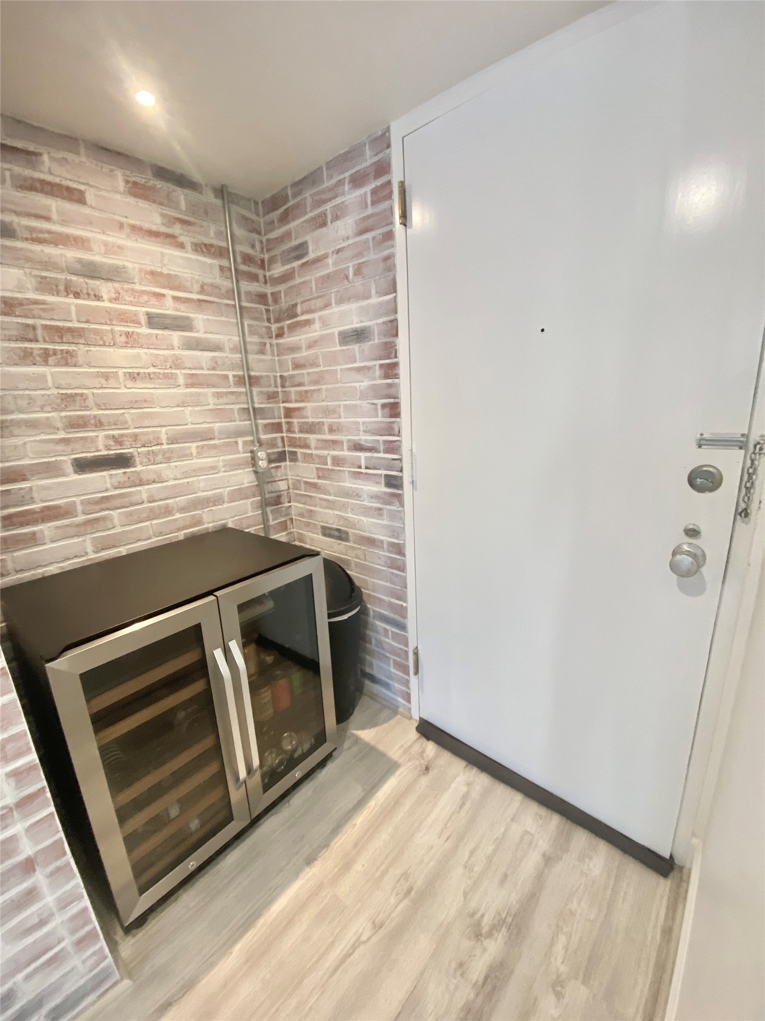 2016 Main Street, Unit 1715 Houston, TX 77002 - Photo 3 of 31 Entry