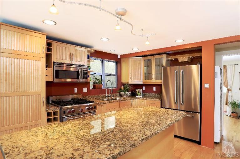 369 Cahuenga Drive Oxnard, CA 93035 - Photo 3 of 22 Additional Photo