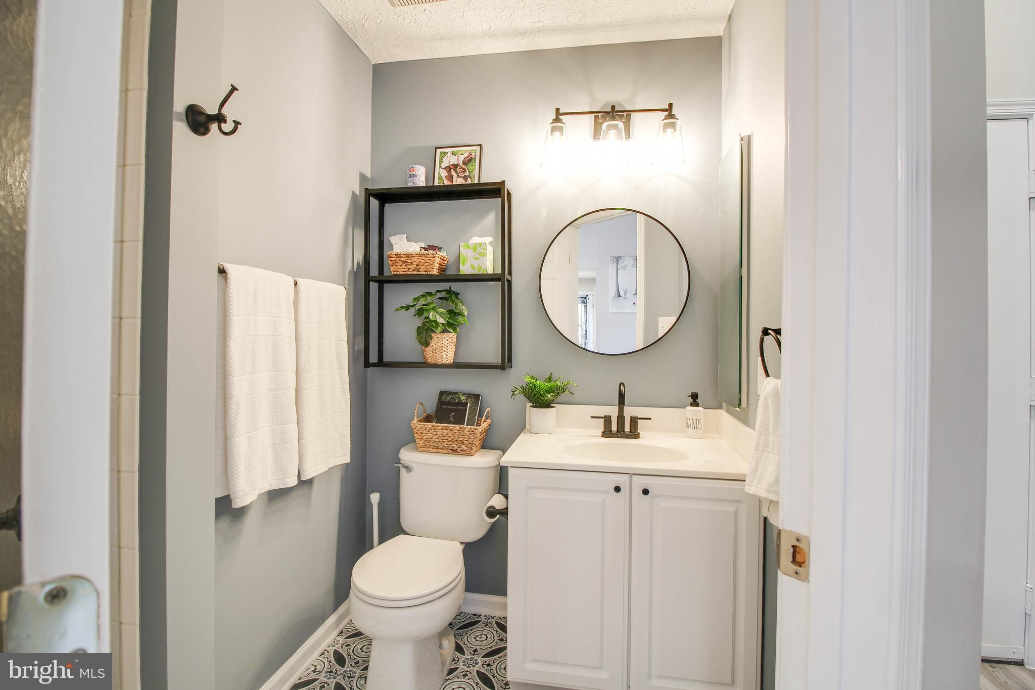 2445 Blue Spring Court, Unit 304 Odenton, MD 21113 - Photo 20 of 50 Full bathroom