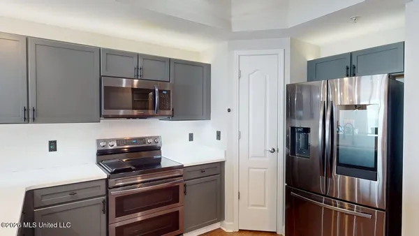 $344,500 | 1200 Beach Drive, Unit 1002, Gulfport, MS 39507