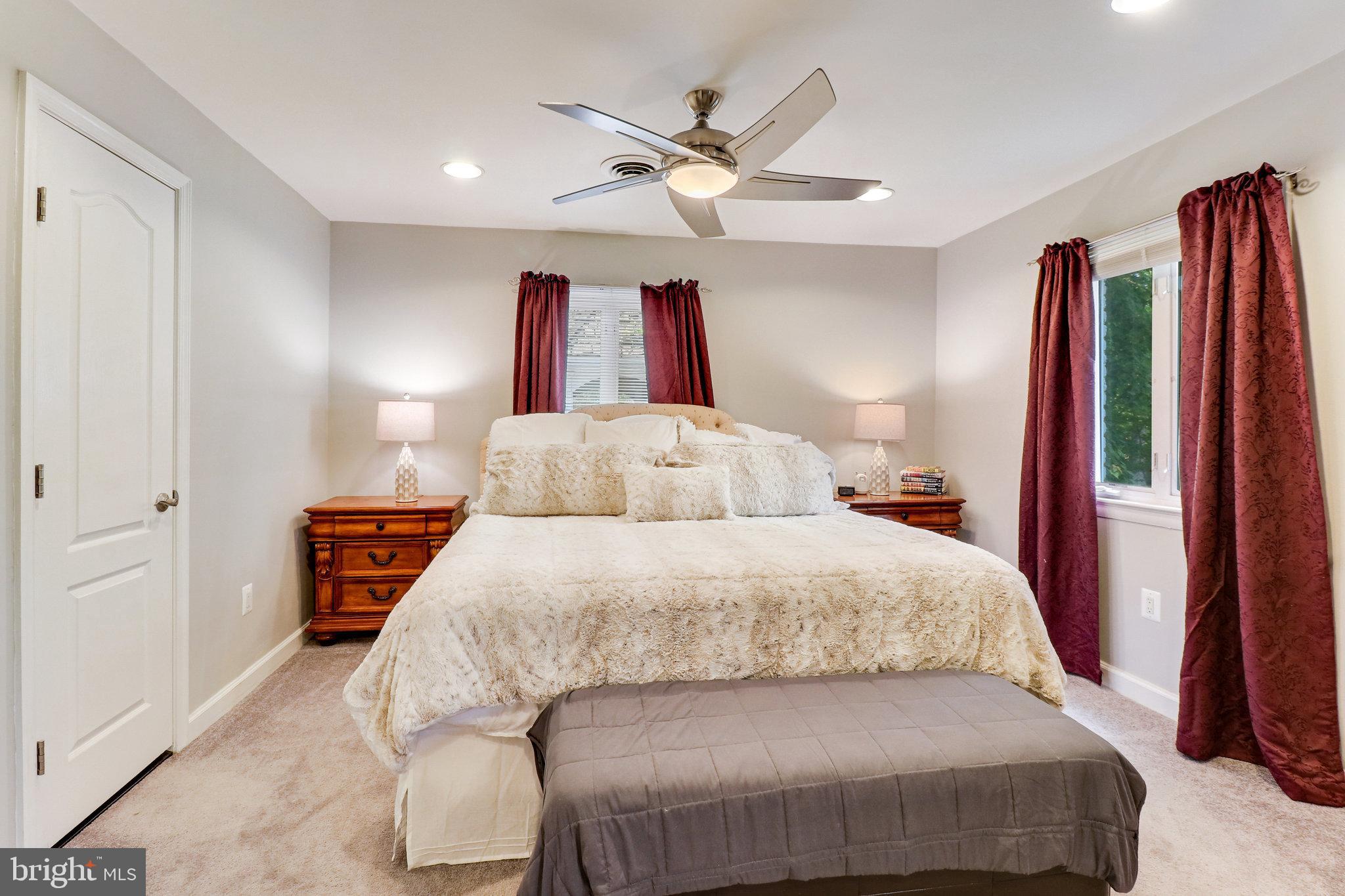100 Battle Street Southeast Vienna, VA 22180 - Photo 29 of 88 Primary Bedroom