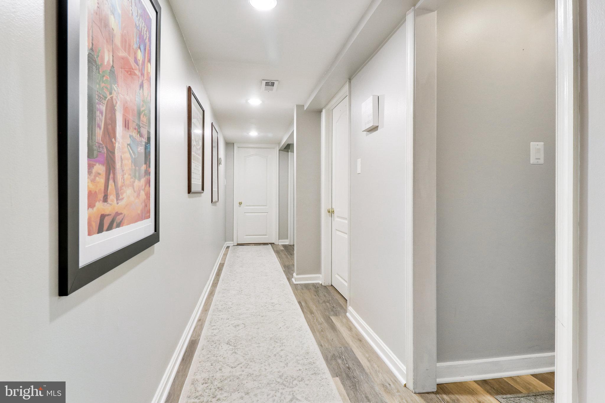 100 Battle Street Southeast Vienna, VA 22180 - Photo 35 of 88 Lower Level Hallway