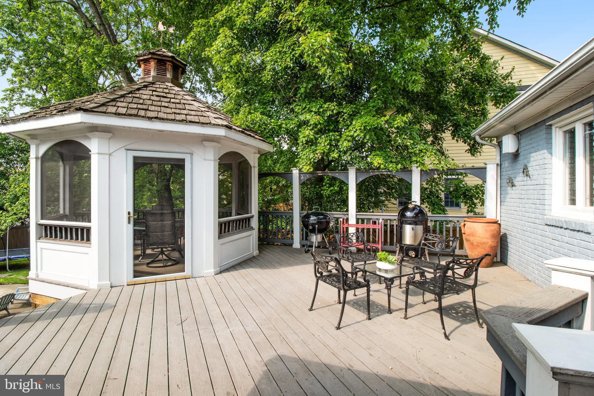 100 Battle Street Southeast Vienna, VA 22180 - Photo 56 of 88 Gazebo