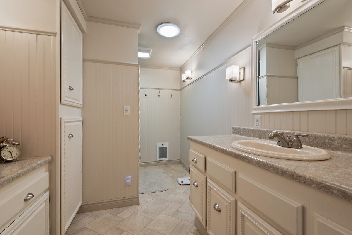 173 Elu Beach Road Newport, WA 99156 - Photo 12 of 20 Gallery Image 12