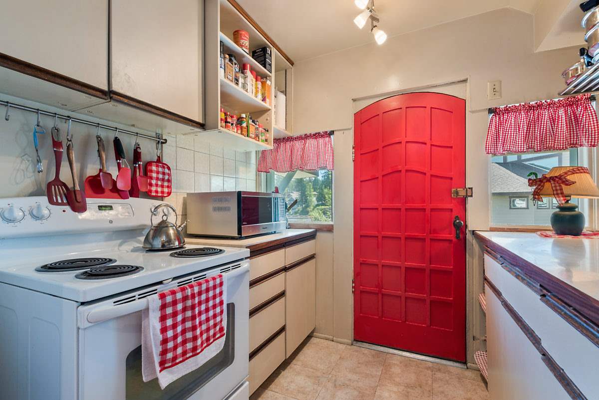 173 Elu Beach Road Newport, WA 99156 - Photo 10 of 20 Gallery Image 10
