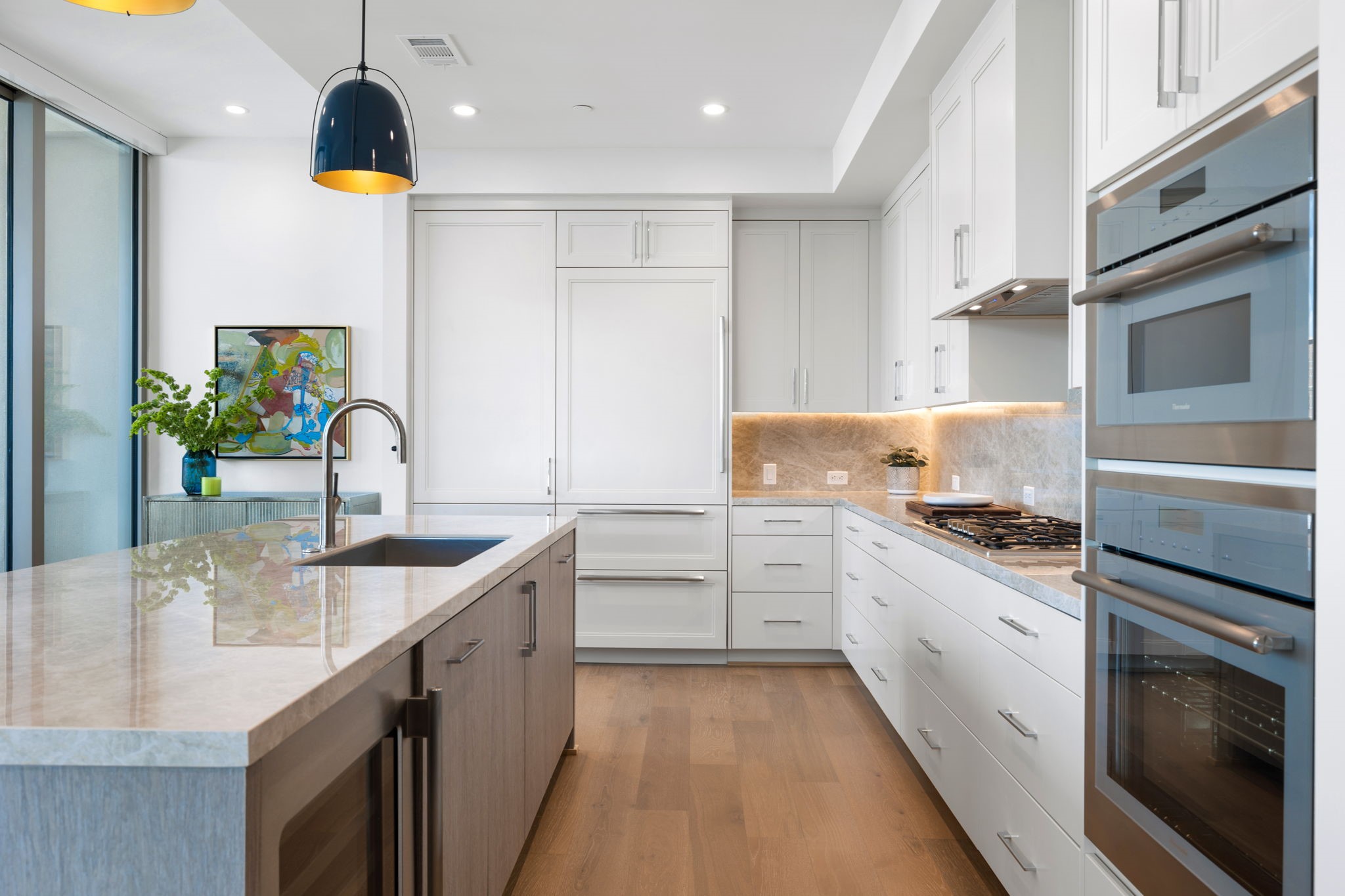 5656 San Felipe Street, Unit 1205 Houston, TX 77056 - Photo 27 of 45 a kitchen with granite countertop a sink stainless steel appliances and cabinets